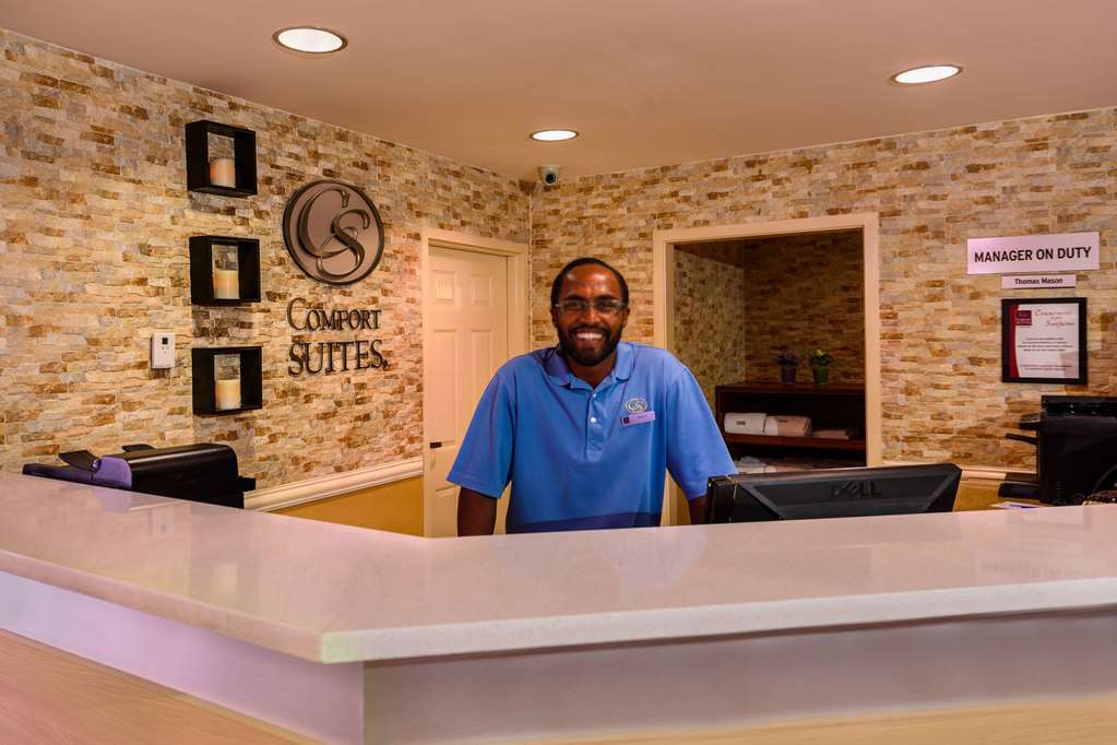 Hampton By Hilton Grand Cayman Seven Mile Beach George Town Interior foto